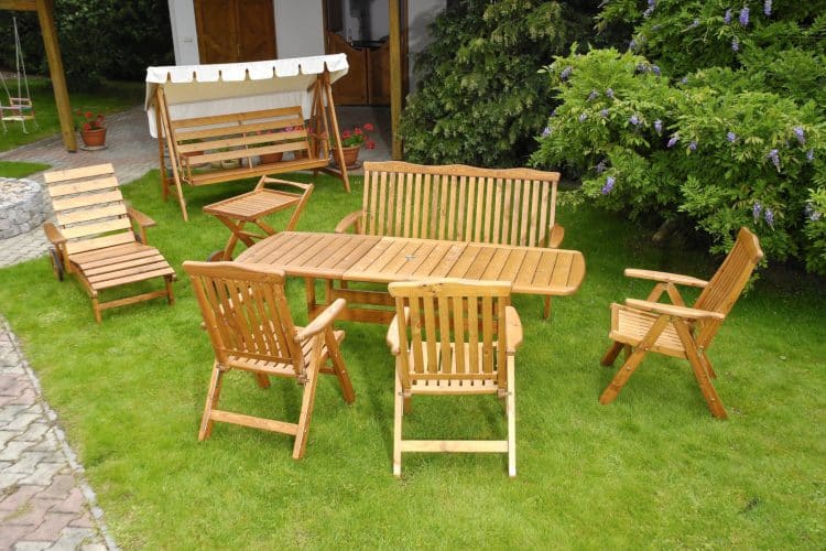 The Best Time To Replace Your Outdoor Furniture